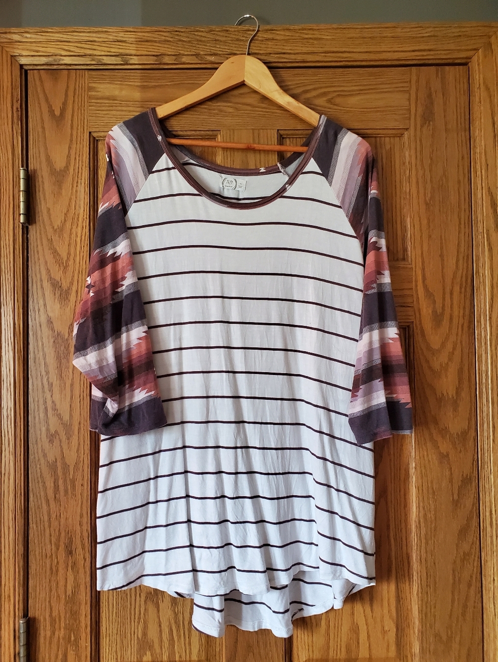 Maurices 24/7 Shirt White Black Stripe Aztec Top 3/4 Sleeve. Size: 3X.